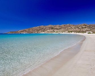 Grandma Vasiliki Rooms To Let - Ios - Beach