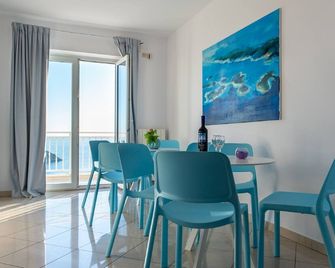 Rooms Raic - דוברובניק - חדר אוכל