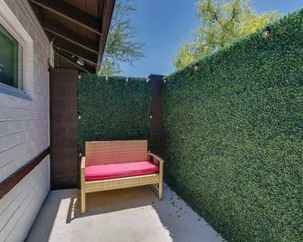Historic District Gem w/ Modern Style & Amenities! - Phoenix - Patio