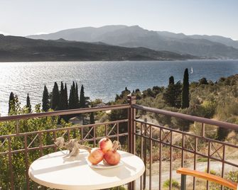 Scorpios Hotel & Suites - Samos