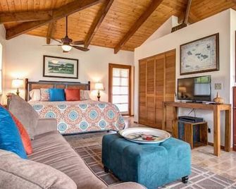 Private Comtemporary Cottage with sauna - Volcano - Bedroom