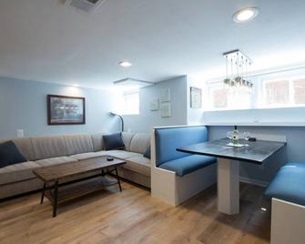 Luxury 2 bedroom apartment w/ free parking - Washington, D.C. - Sala de estar