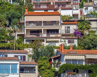 Apartment Bruna 653 - Rabac - Building