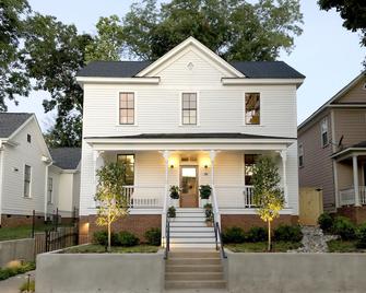 Guest House Raleigh - Raleigh - Building