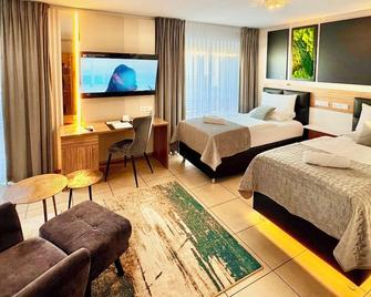 Boardinghouse Home - Adults Only - - Konstanz - חדר שינה