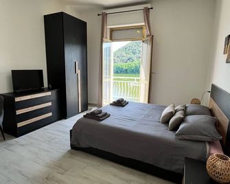 Rosella House on the Lake - Marmore Falls - Avigliano Umbro - Habitación