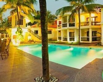 Resort Coqueiral - Candolim - Pool