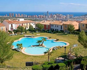 Sierra Cortina Resort - בנידורם - בריכה