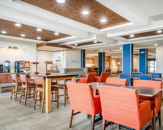 Holiday Inn Express & Suites Tappahannock By IHG - Tappahannock - Ristorante