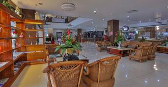 Hotel Essencia - Dumaguete City - Lobby