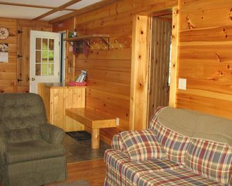 Snowmobile & Atv Trail Access - Pittsburg - Sala de estar