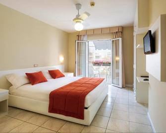 Hotel Athena - Lignano Sabbiadoro - Slaapkamer