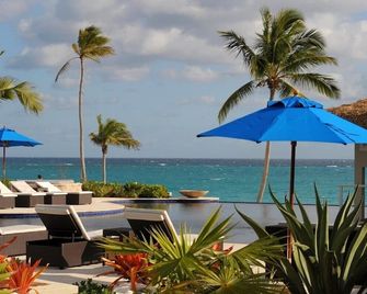 Sky Beach Club Bungalow 2 cabin - Governor’s Harbour - Ranta