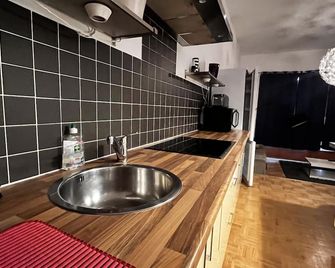 Appartment near the Croisette in Cannes - Cannes - Kuchnia