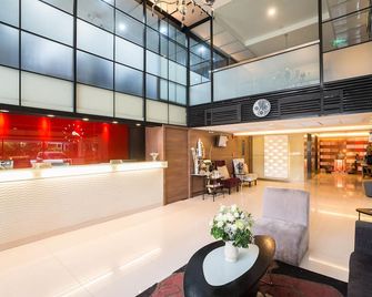 Beyond Suite - Bangkok - Lobby