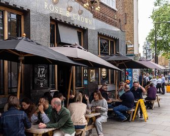 Publove @ The Rose & Crown - Londres