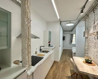 Apartamentos Carolina by gaiarooms - León - Phòng bếp