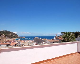 Lets Holidays Big Terrace House and 2 Parking - Tossa de Mar - Balcony