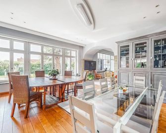 Nice Home in Groffliers With Wifi - Groffliers - Jadalnia
