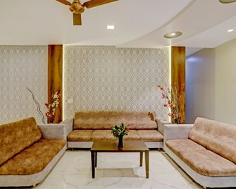 Hotel O City Center - Chandrapur - Lounge