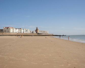 Beachfront Boutiquehotel - Vlissingen - Beach