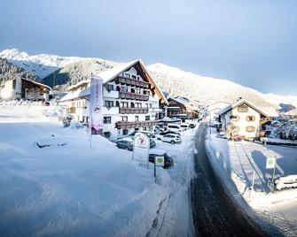 Hotel Die Arlbergerin - Sankt Anton am Arlberg - Bâtiment