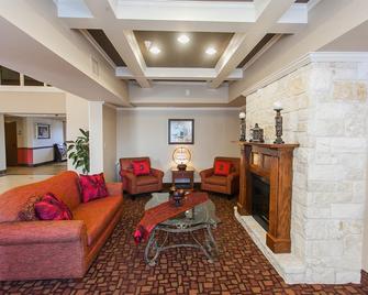 Best Western Plus Georgetown Inn & Suites - Georgetown - Salónek