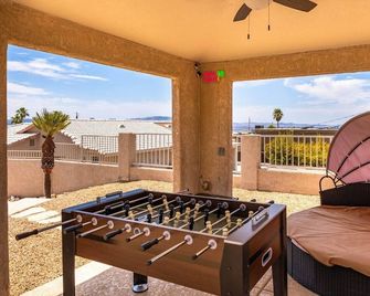 Resort Style Living w/ Pool, Spa, Games - Lake Havasu City - Balcony