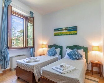 Lovely Apartment In Montone With Wifi - Montone - Slaapkamer