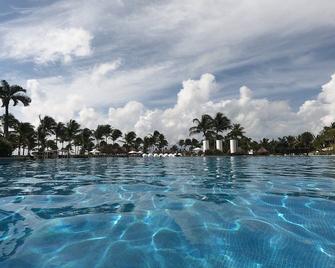 Vidanta Grand Mayan Master Bedroom - Playa del Carmen - Kolam