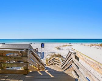 Sea Breeze Cottage - Crystal Beach Cottages, Destin, Community Pool, Near Beach! - Destin - Beach