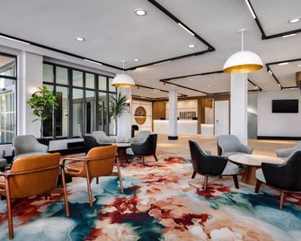 Radisson Hotel Montreal Airport - Montréal - Hall d’entrée