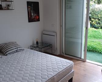 Studio 35 m2 à 400 Metres de la Plage 10mn de l Aeroport Commodités à Moins 5mn - Cagnes-sur-Mer - Sovrum