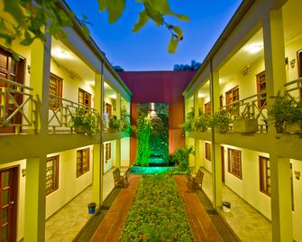Hotel Jardin De Iguazu - Puerto Iguazú - Outdoor view
