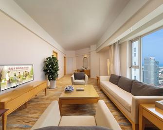 Weihai Haiyue Jianguo Hotel - Weihai - Living room
