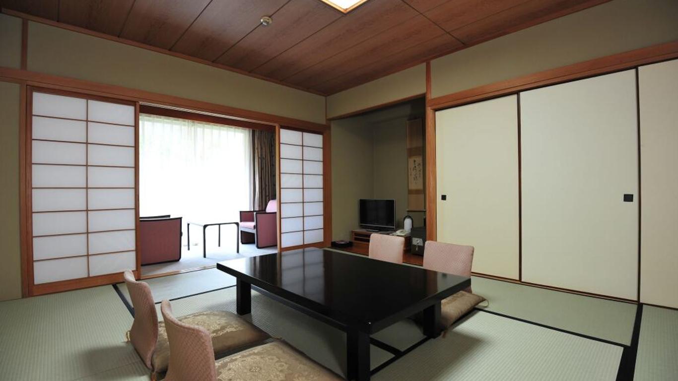 Hotel Shiragiku