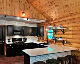 Spacious cabin in rural area close to Turner Falls and Chickasaw National Park - Sulphur - Kitchen
