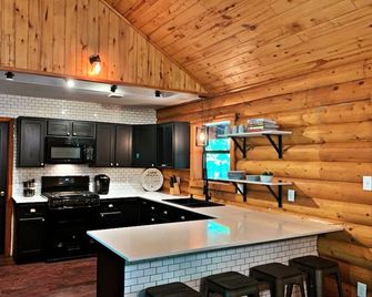 Spacious cabin in rural area close to Turner Falls and Chickasaw National Park - Sulphur - Cocina