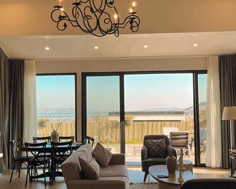 New Balturk Villas Sapanca - Sapanca - Oturma odası