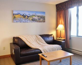 Walk To Mountain Base Studio For 4 & Pool - Crested Butte - Living room