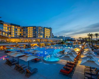 Hilton Skanes Monastir Beach Resort - Monastir - Pool