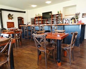 Vlci Jamy - Lenora - Restaurante