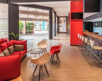 ibis Blumenau - Blumenau - Lobby