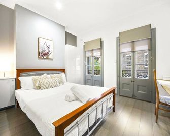 Stylish 2 Story Terrace House in Chippen - Sydney - Bedroom