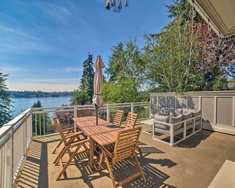 Spacious Lake Stevens Home w/ Fire Pit, Patio - Lake Stevens - Balcón