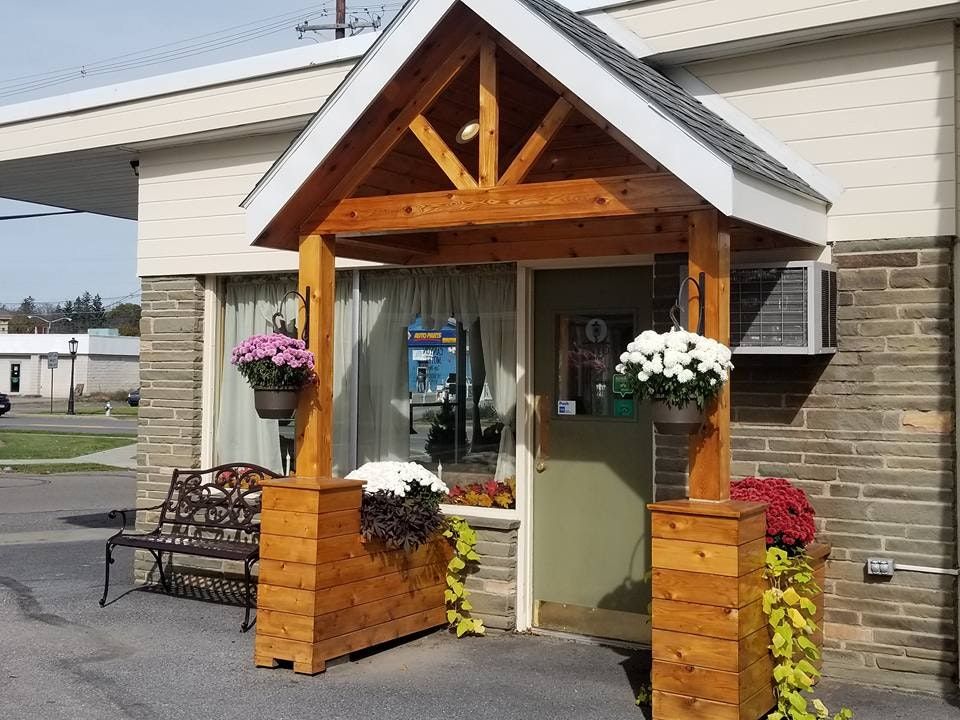 Canyon Motel - Wellsboro - Building