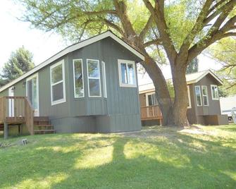 Willow Bay Rv Resort & Marina - Nine Mile Falls - Edificio