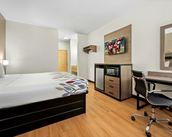 Red Roof Inn & Suites Houma - Houma - Κρεβατοκάμαρα