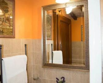 B&B Il Fienile San Gimignano - סן ג'ימיניאנו - חדר רחצה