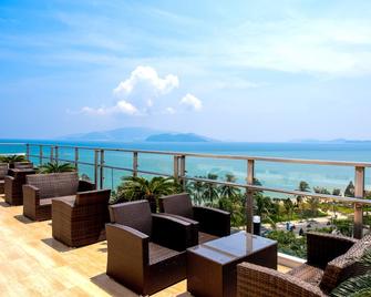 Gem Nha Trang Hotel - Nha Trang - Balcón